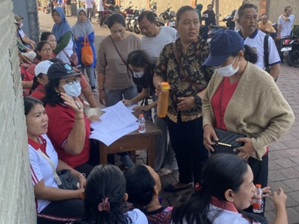 Tebar Kebermanfaatan Bagi Masyarakat, Kegiatan Bulan Bhakti Gotong Royong di Desa Dalung